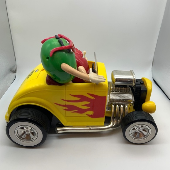 Vintage M&M's 'Rebel Without A Clue' Collectible Retired Candy Dispenser - Picture 5 of 16